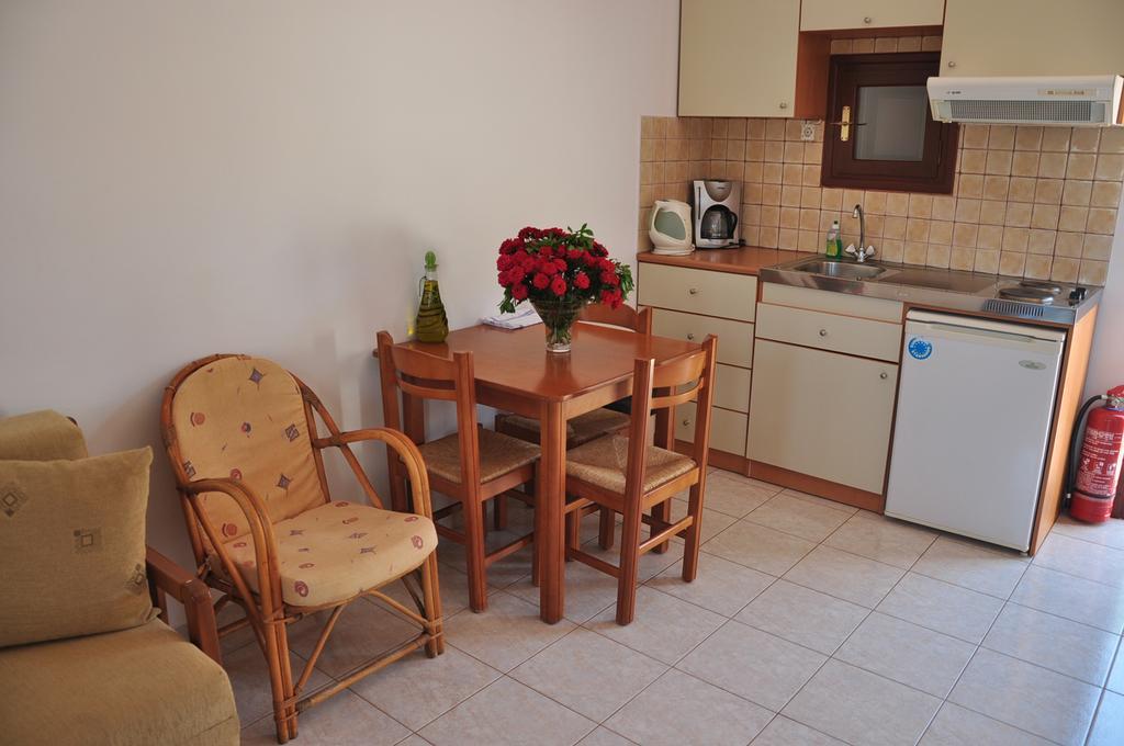Kato Zakros Palace Apartments Luaran gambar