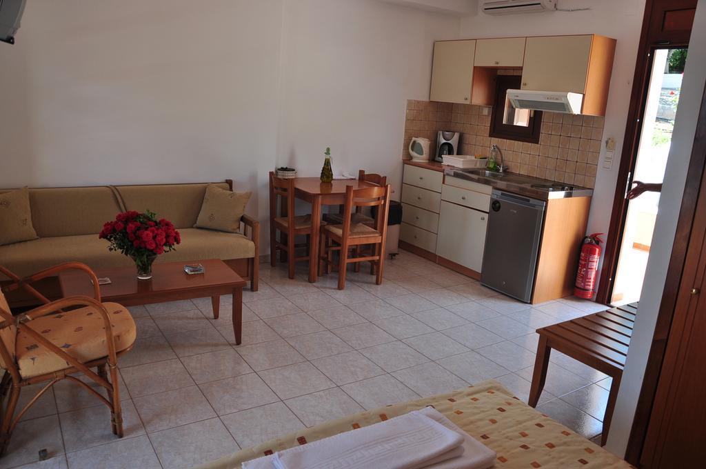 Kato Zakros Palace Apartments Luaran gambar